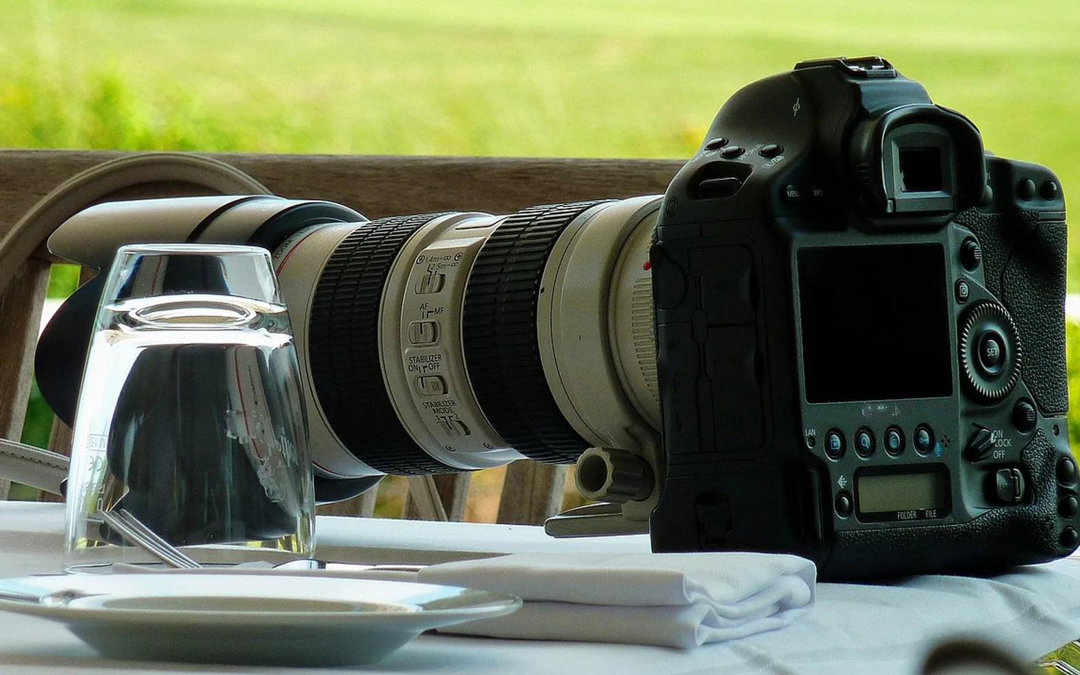 Take pictures, record and camera